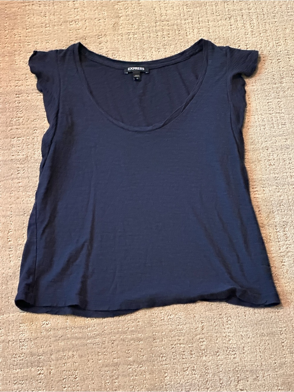 2/$10 or 3/$12 ❤️ Express Navy Scoop Neck Flutter Sleeve Top